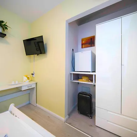 A-more Guest house